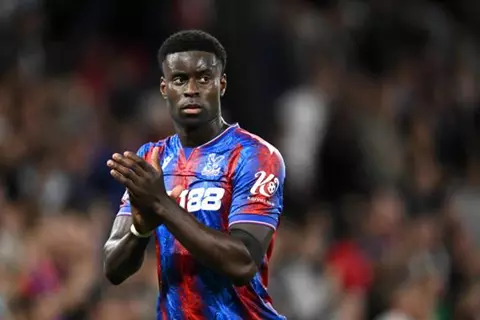 رئيس كريستال بالاس: منفتحون على بيع جويهي 